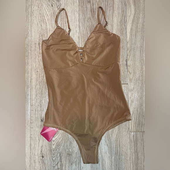 Bodysuit - Picture 3 of 12